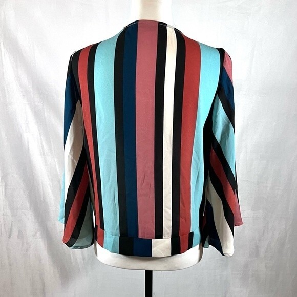 Buckle Willow & Root colorful striped tie front top size large - Picture 3 of 6